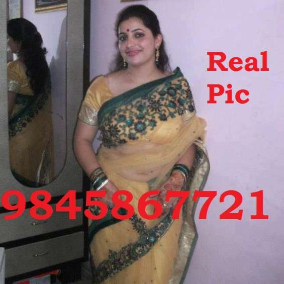 Horny malayali housewife komal looking for hot encounter with u in Bangalore